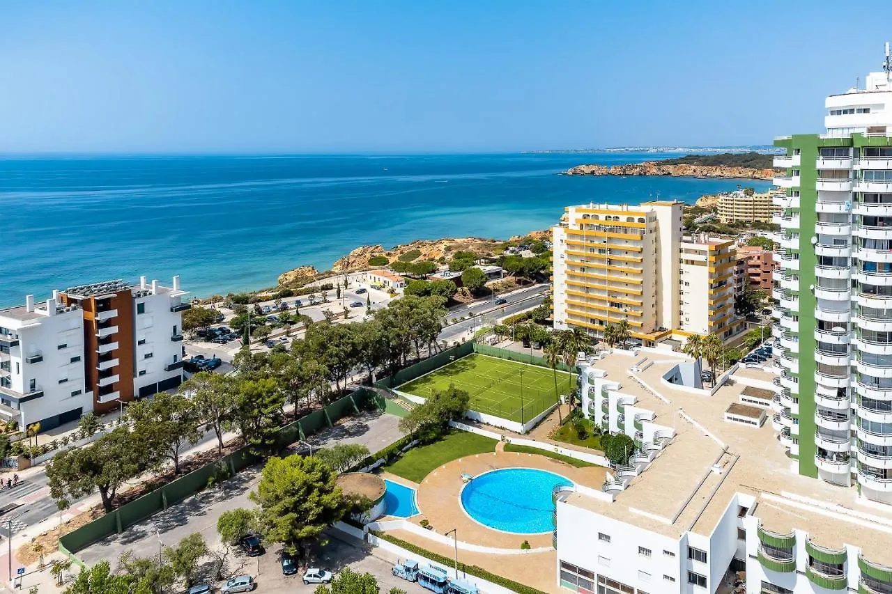 Charming Apartment W/ Pool & Balcony In Portimao By Lovelystay